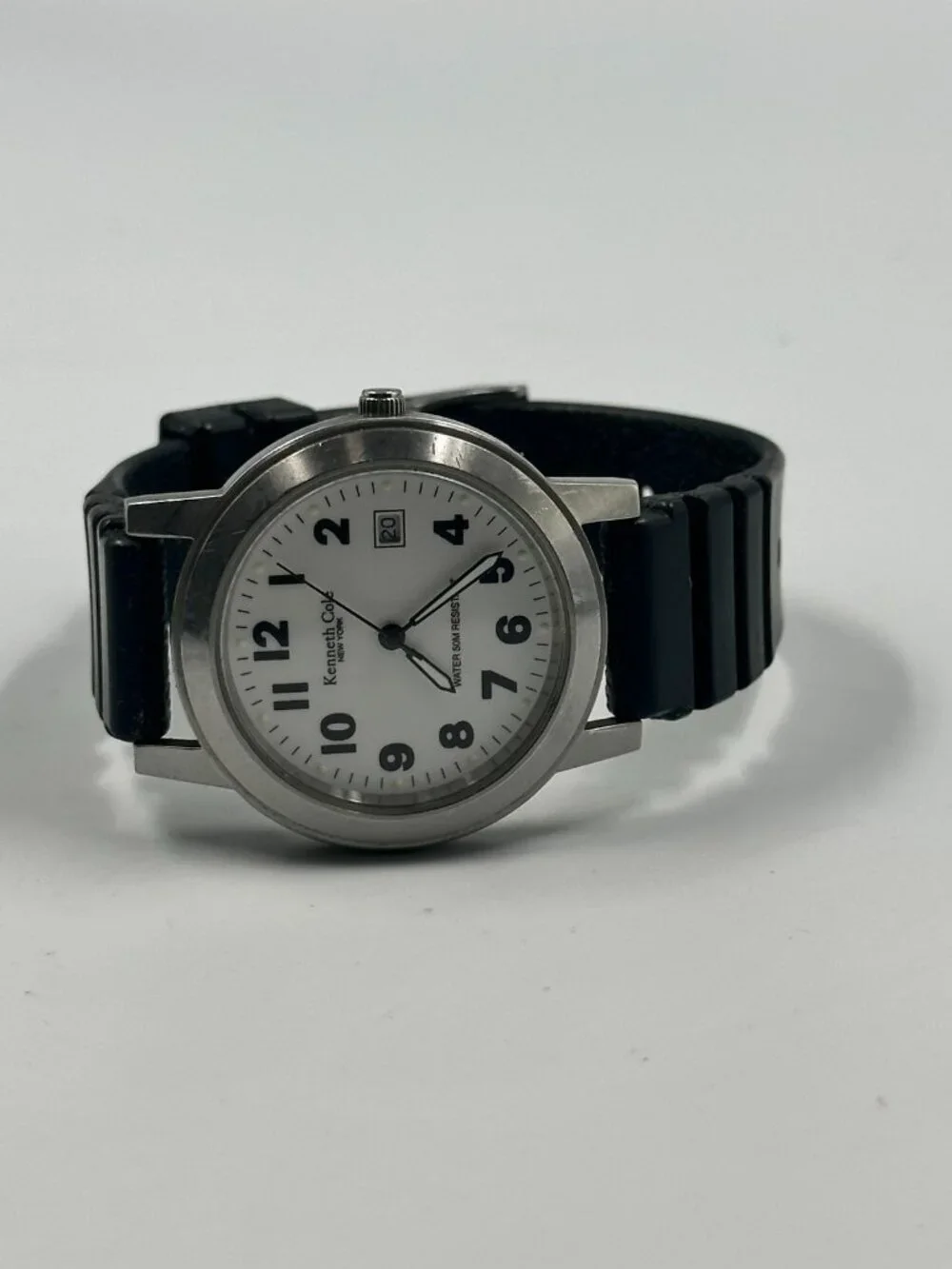 Kenneth Cole Watch Men Silver Tone White Dial Date Window New Battery 10